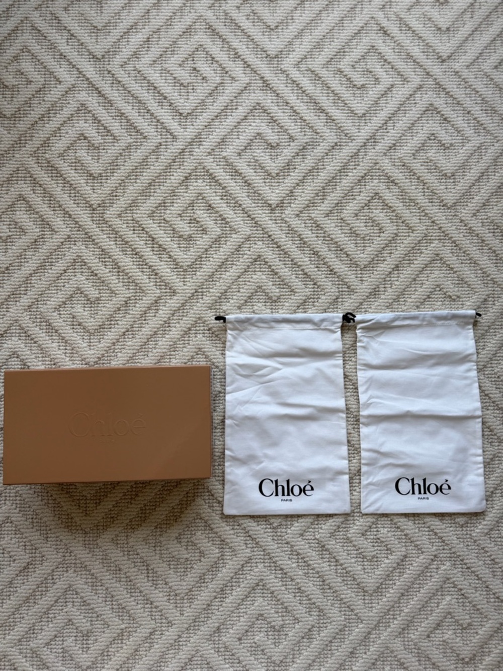 Chloé Shoe Box with Dust Bags - White & Tan